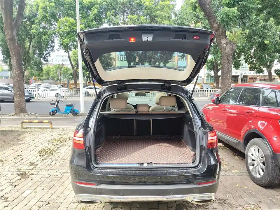 Mercedes-Benz GLC Mercedes-Benz GLC