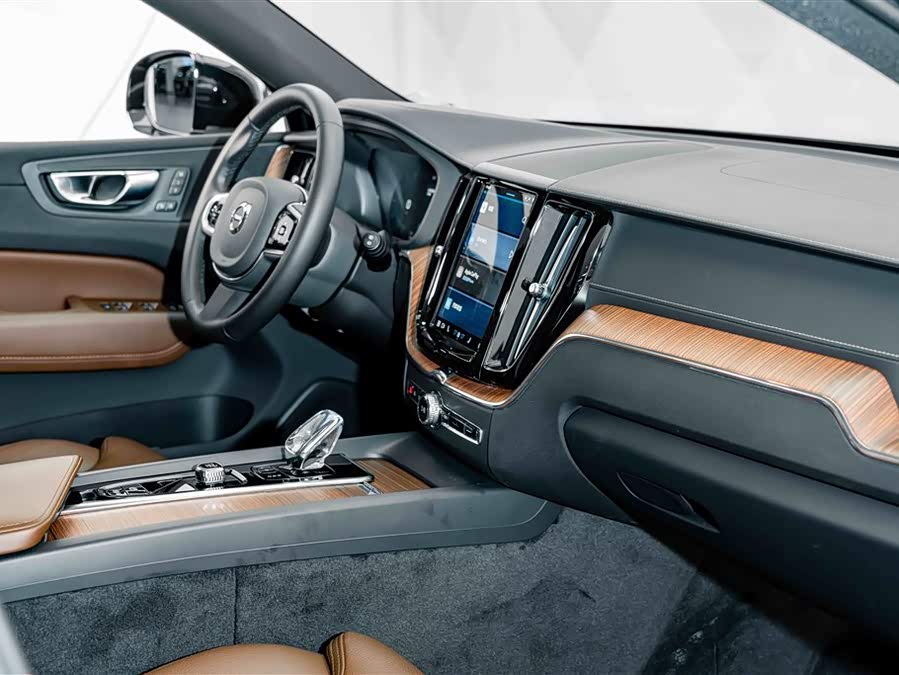Volvo XC60 2024, фото 17