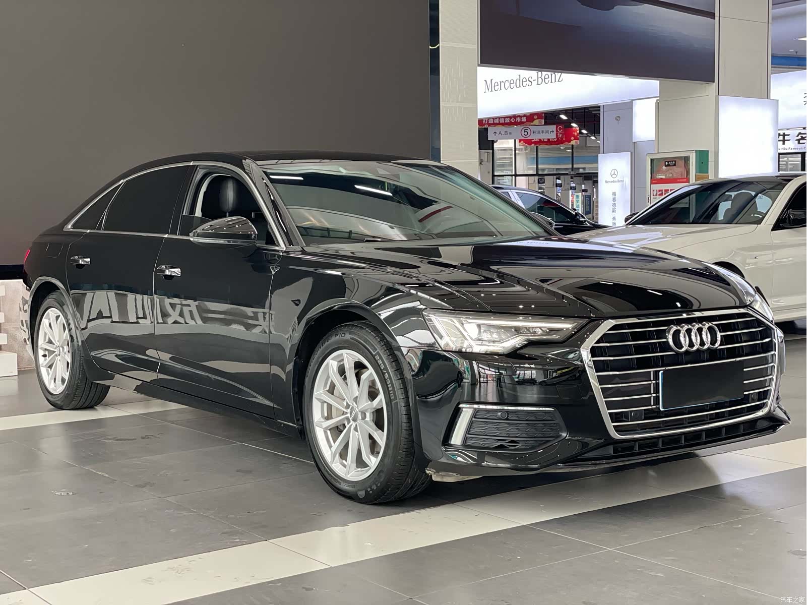 Audi A6L, 2021 3