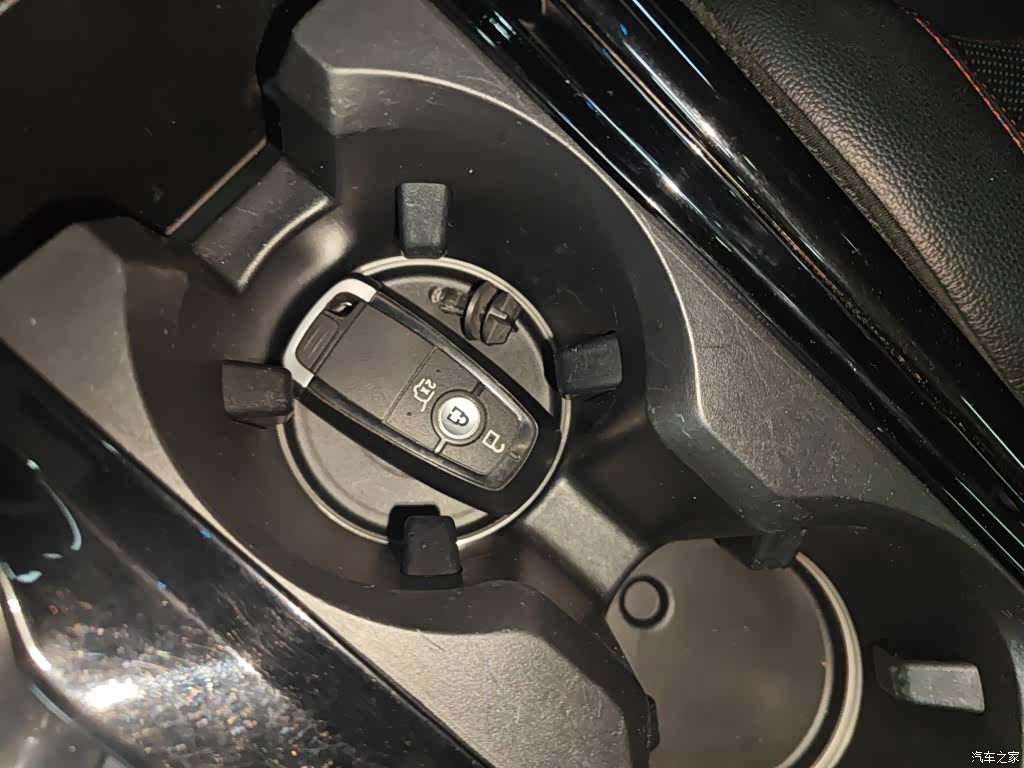 Ford Explorer, 2022 17