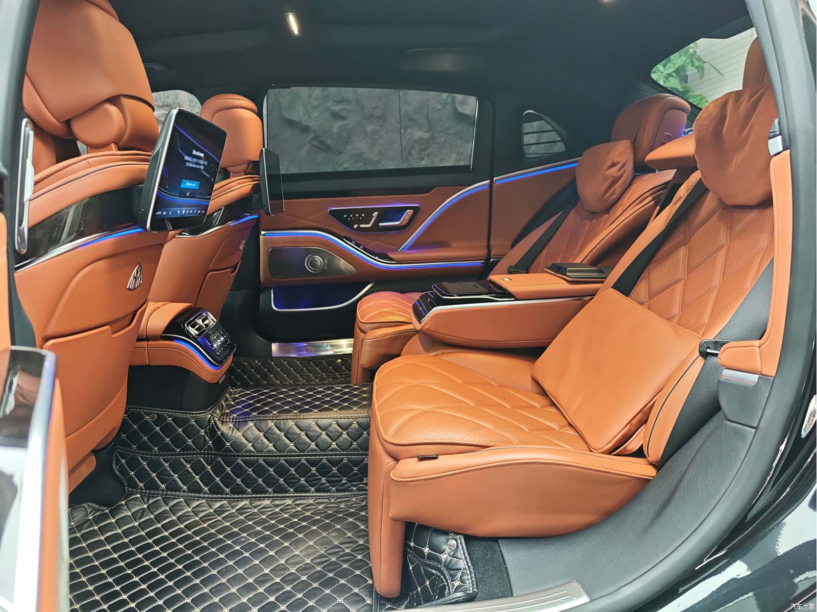 Maybach S-Class, 2023 6
