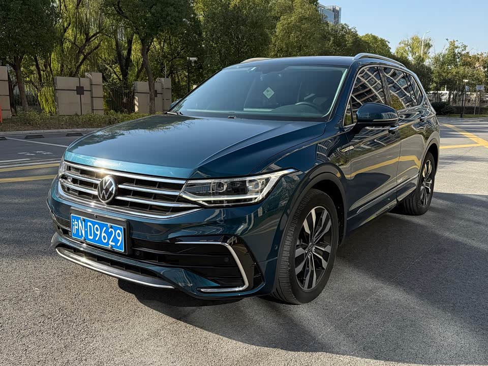Volkswagen Tiguan L