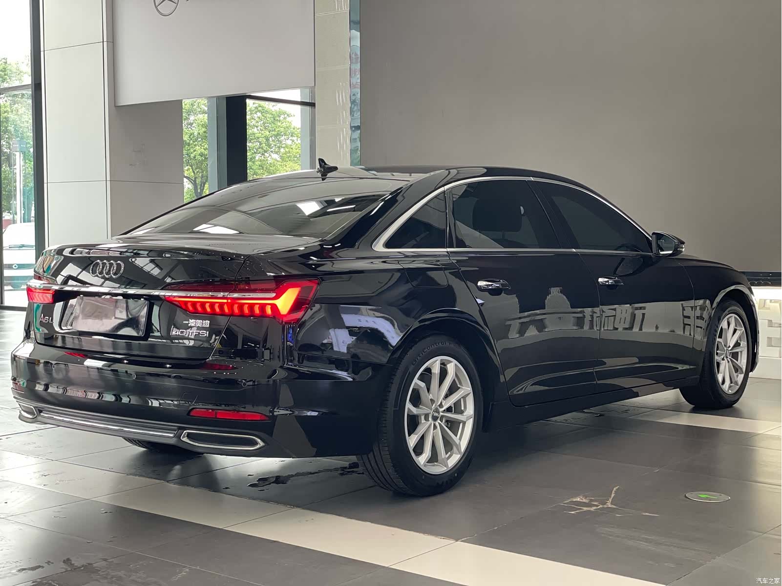 Audi A6L, 2021 все фото