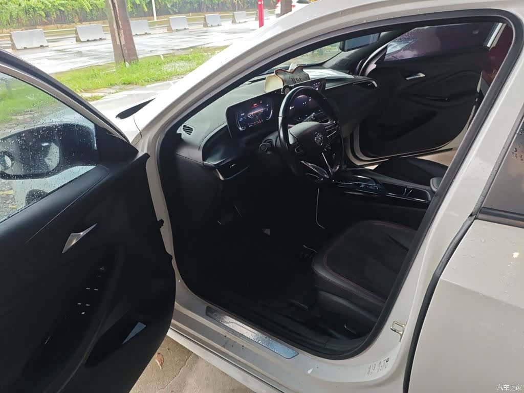Buick Verano, 2022 12