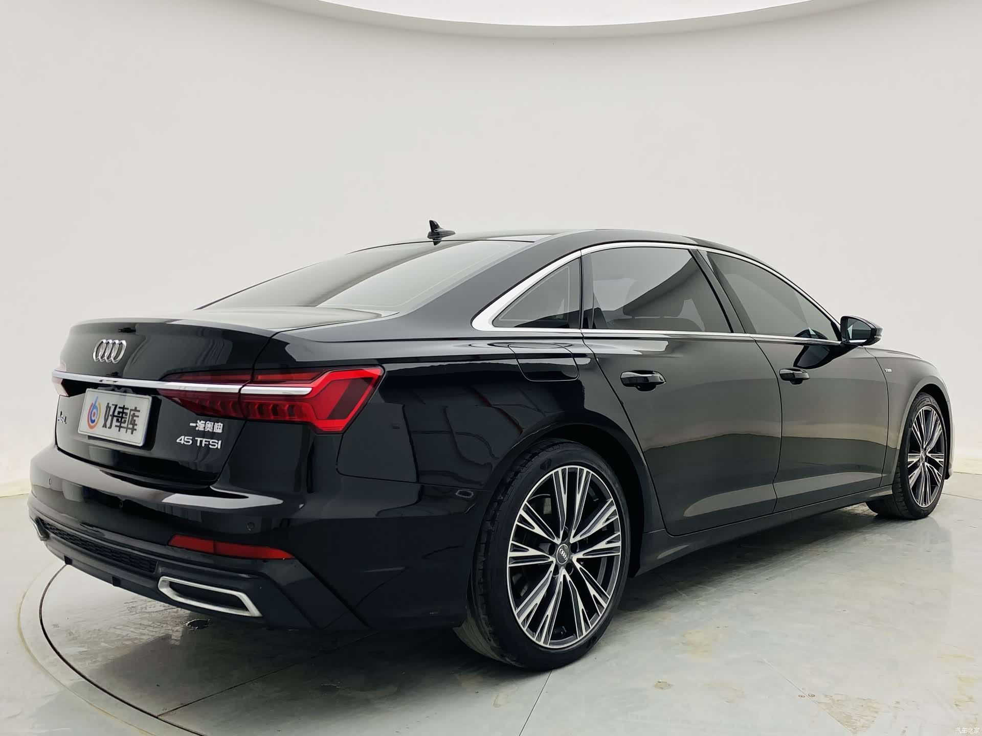Audi A6L, 2020 4
