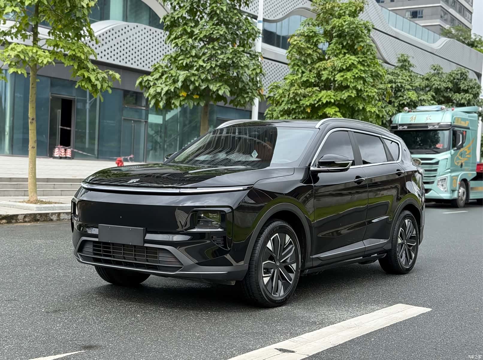 Jetour L7, 2025 1
