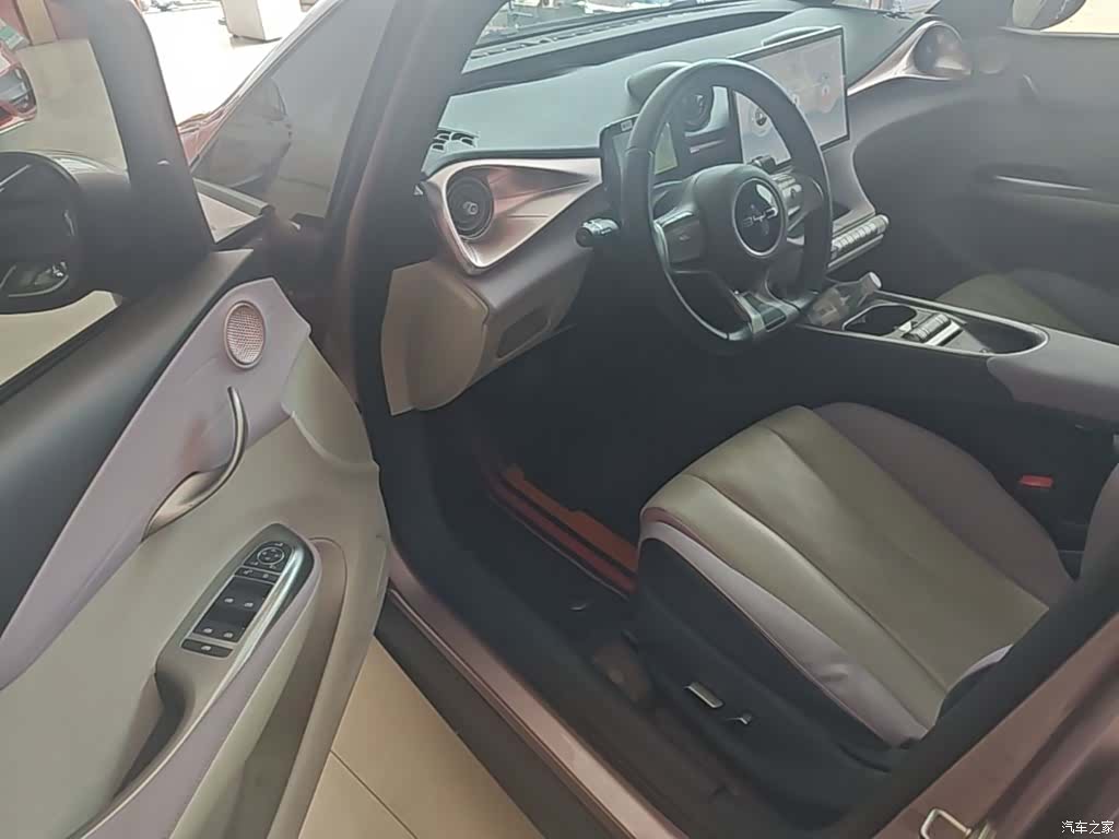 BYD Dolphin, 2023 16