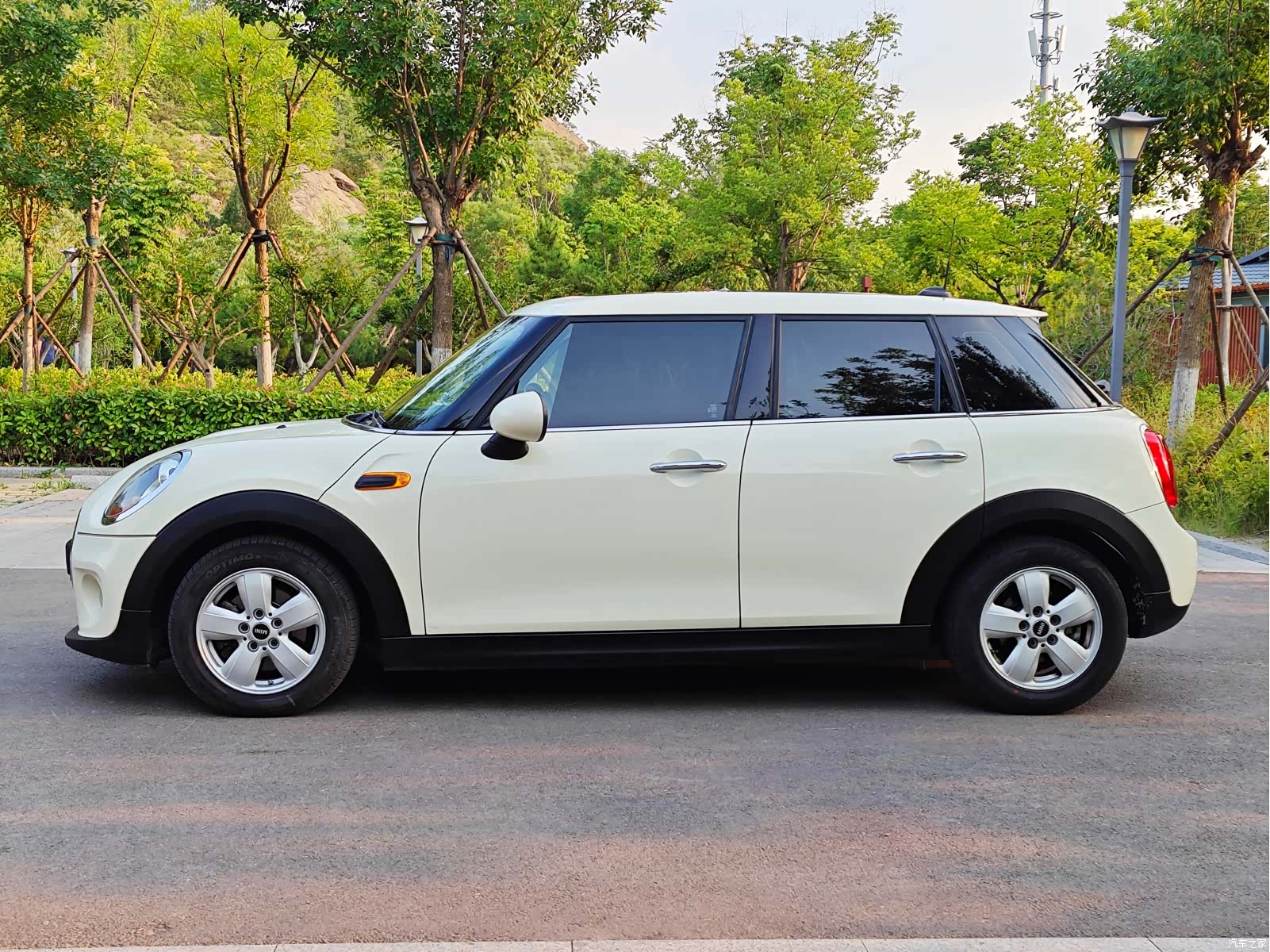 Mini ONE, 2016 7