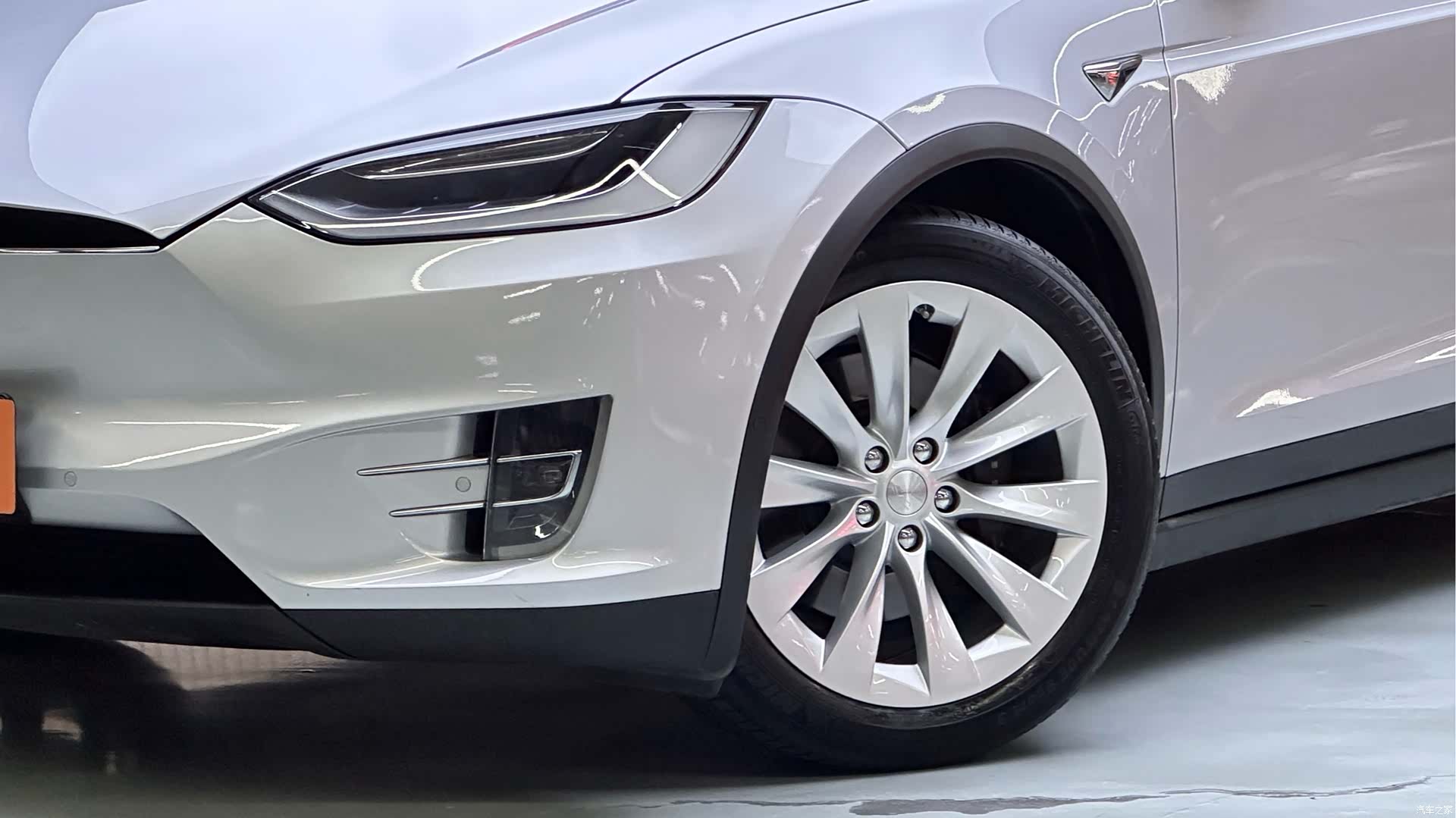 Tesla Model X, 2018 3