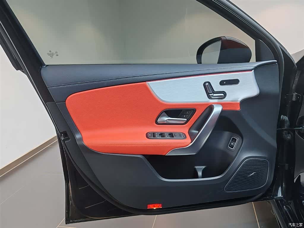 Mercedes-Benz A-Class, 2025 8