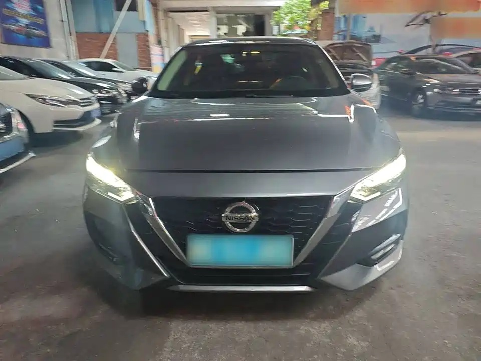 Nissan Xuan Yi