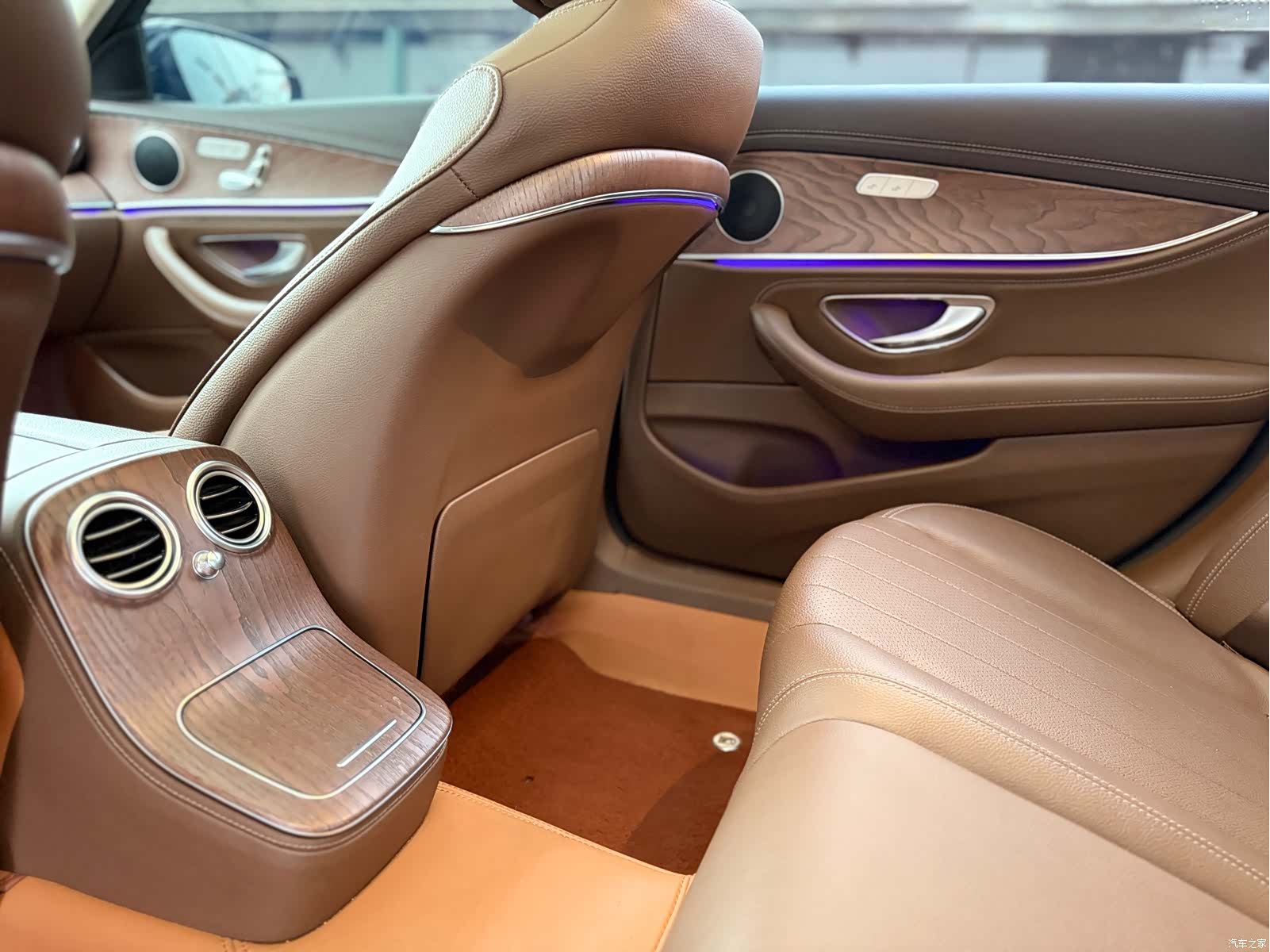 Mercedes-Benz E-Class, 2022 19