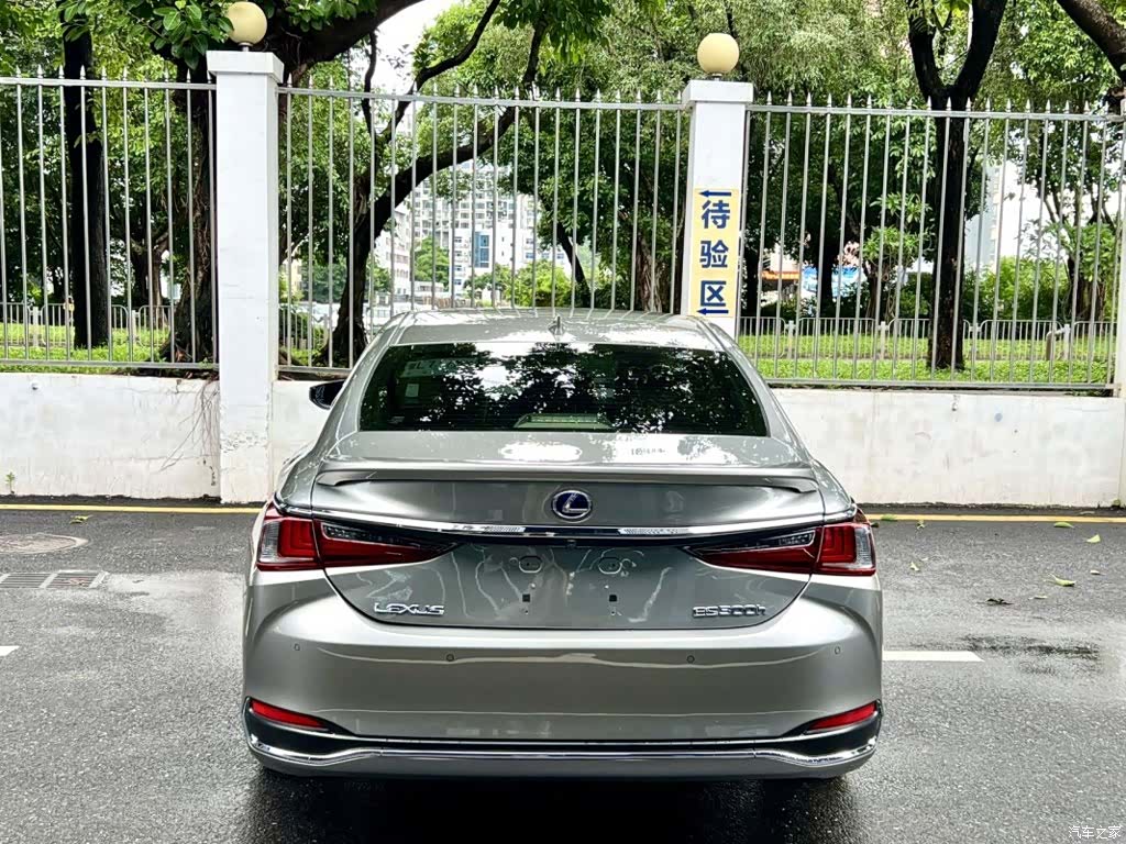 Lexus ES, 2021 8