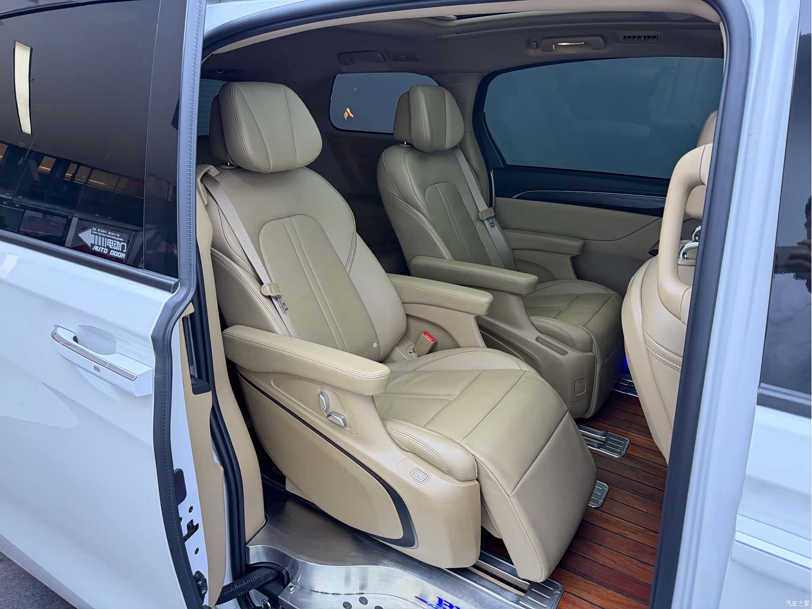 Buick GL8, 2020 8
