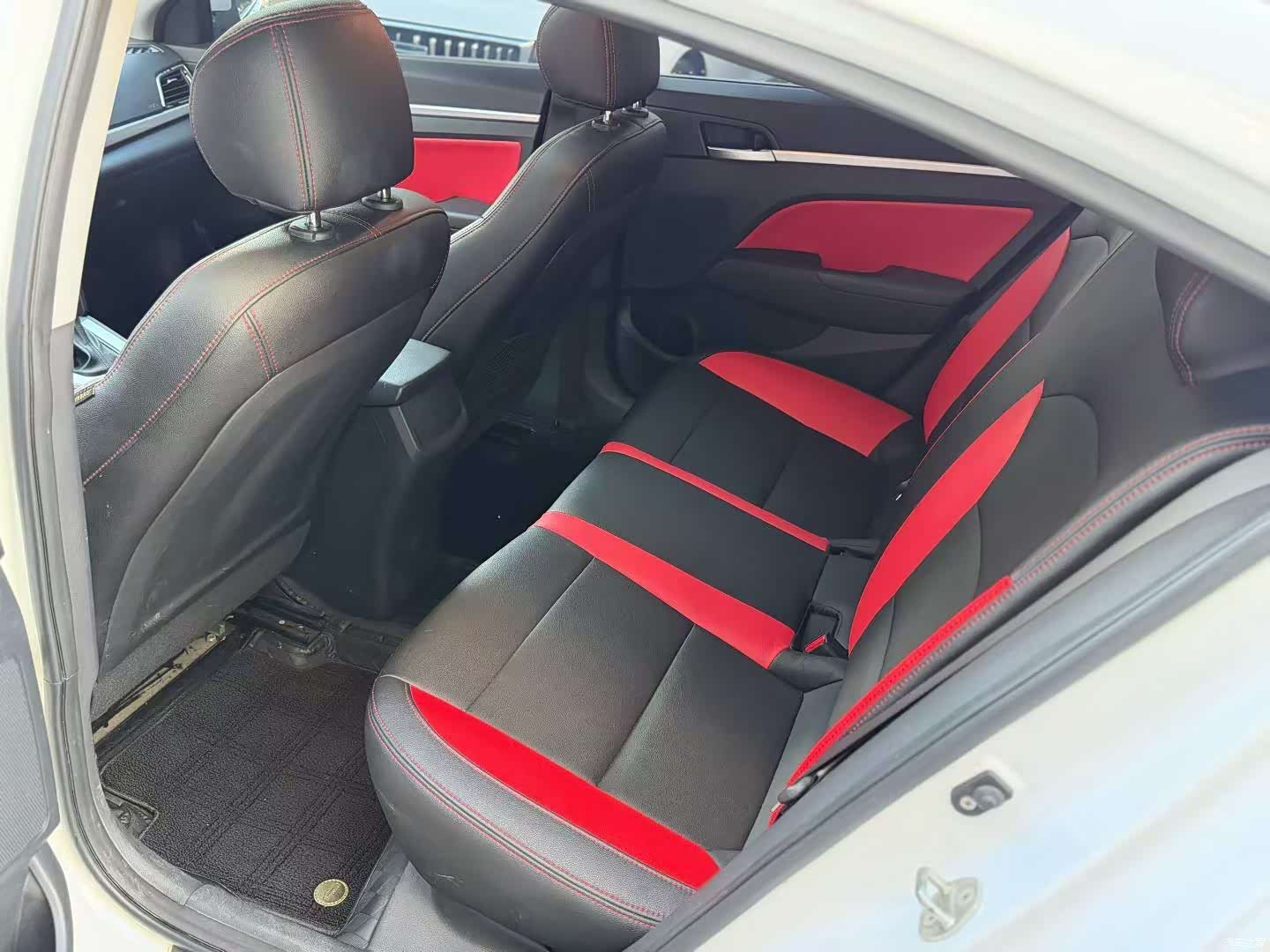 Hyundai 15, 2018 7