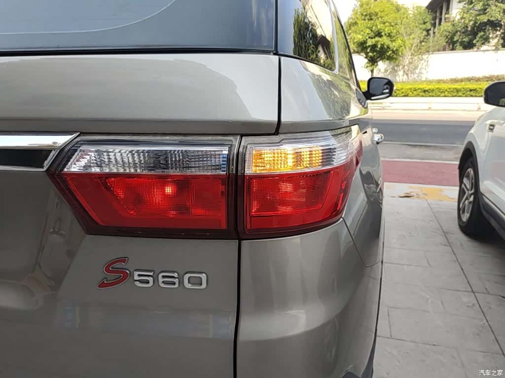 DongFeng S560, 2019 8