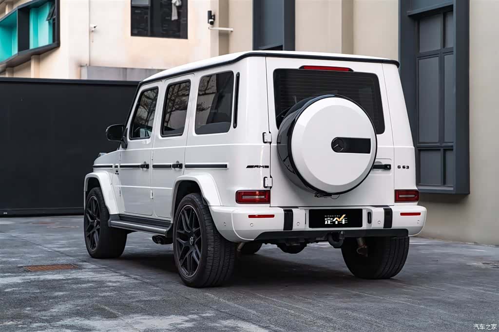 Mercedes-Benz G-Class, 2023 4