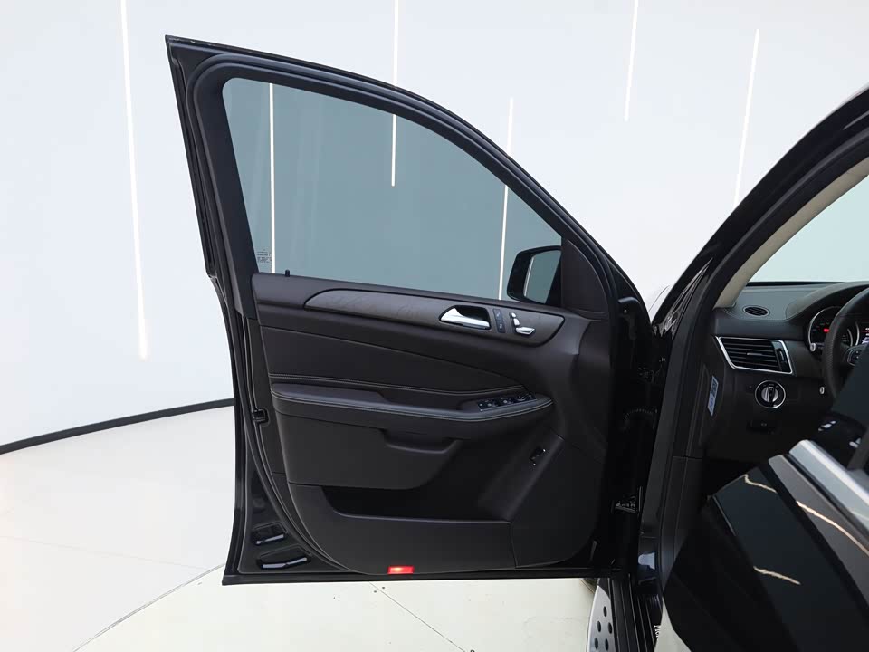 Mercedes-Benz GLE Mercedes-Benz GLE