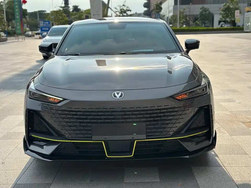 Changan UNI-V
