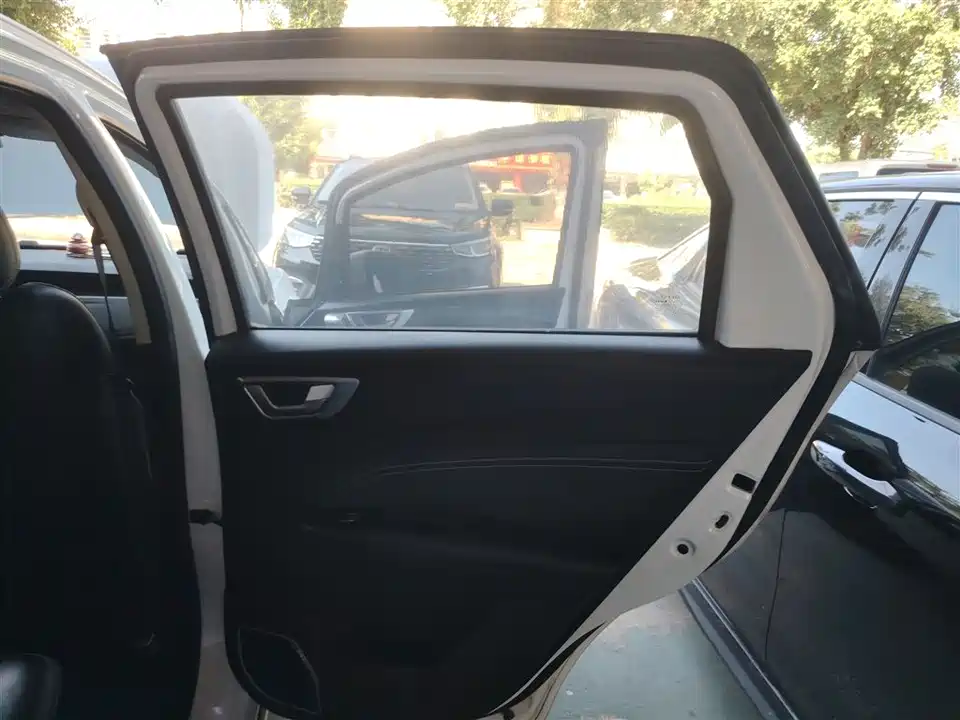 Geely Vision X3
