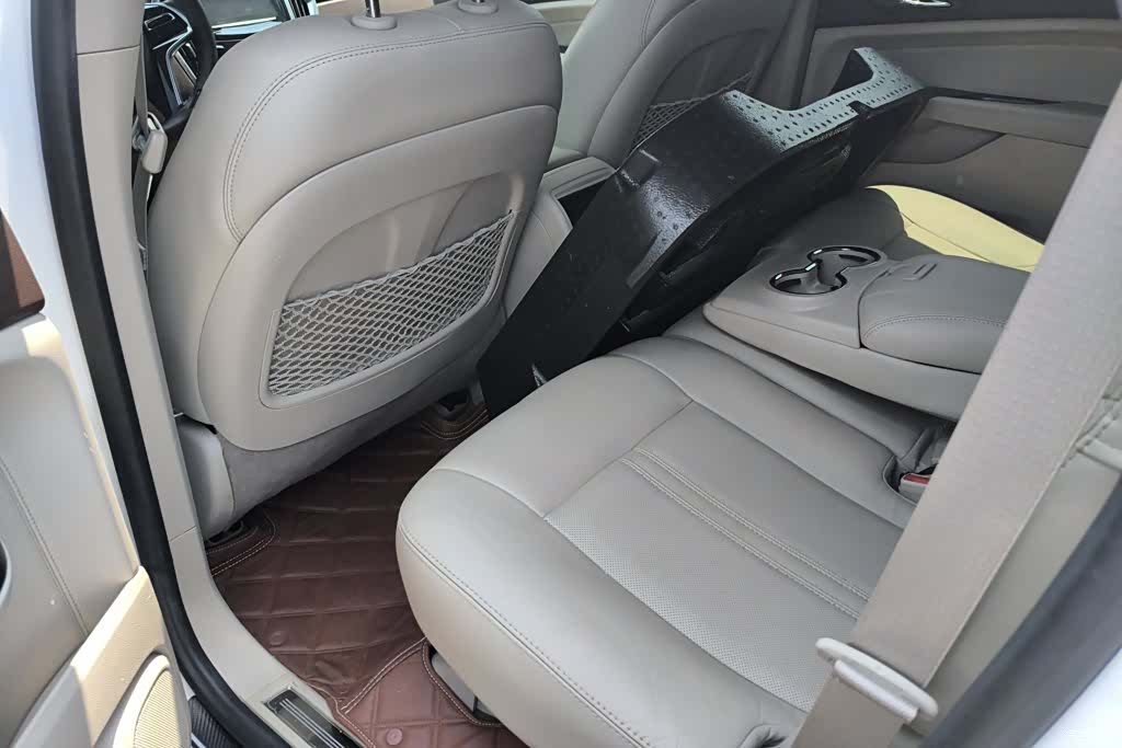 Cadillac SRX, 2015 11