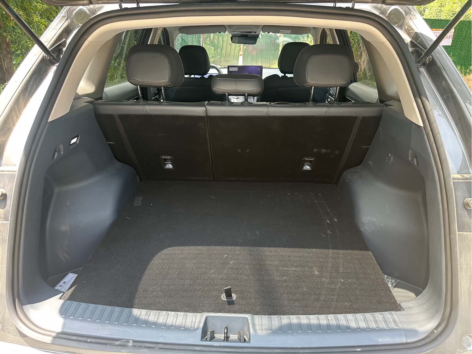 Geely Galaxy E5, 2025 10