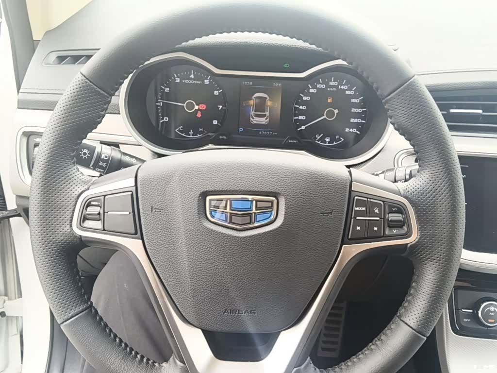 Geely Emgrand, 2019 11