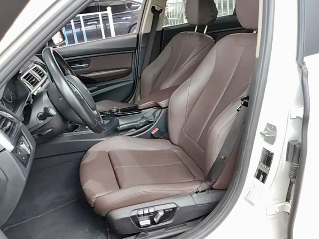 BMW 3 Series, 2017 15