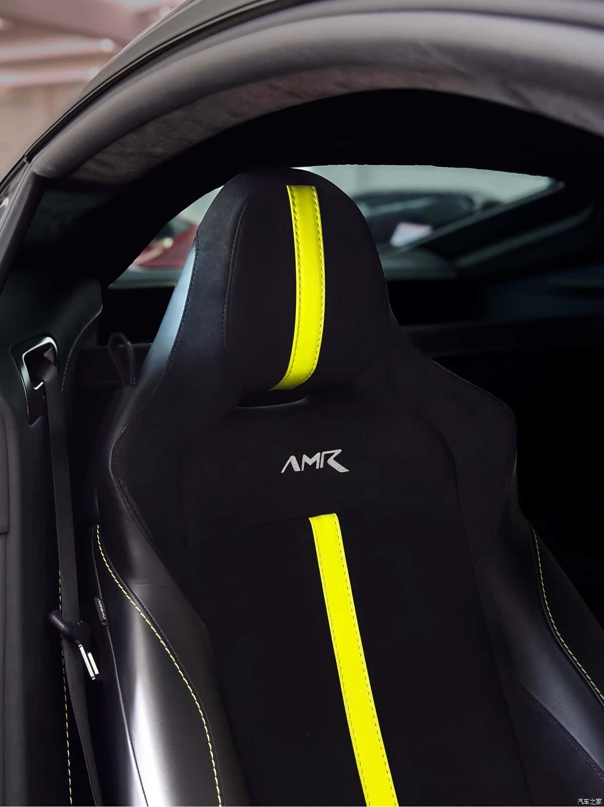 V8 Vantage, 2021 18