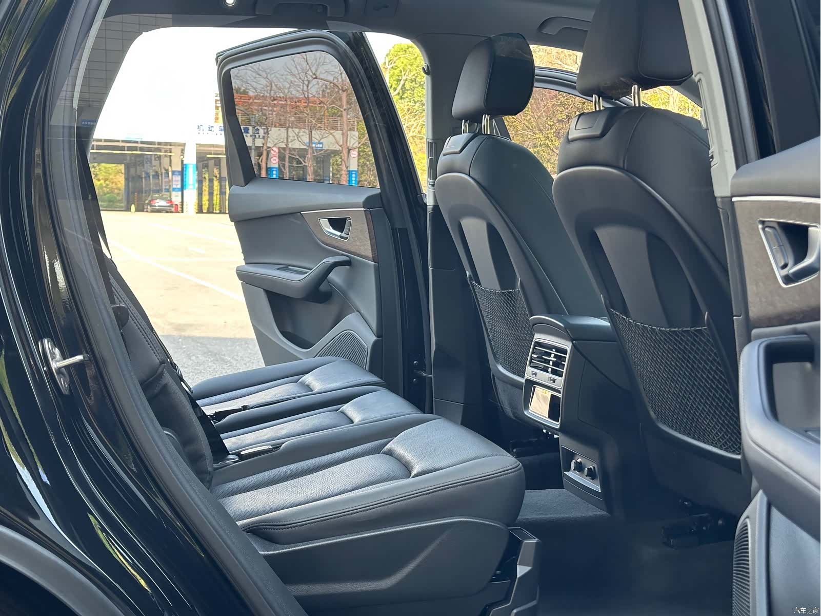 Audi Q7, 2024 8