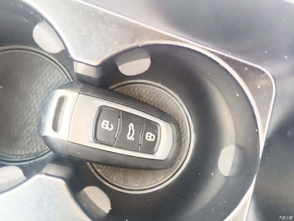 Geely Emgrand, 2019 9