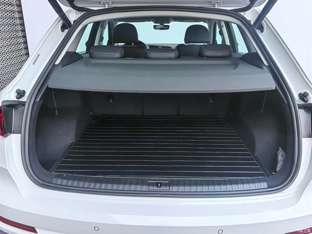 Audi Q3, 2022 17