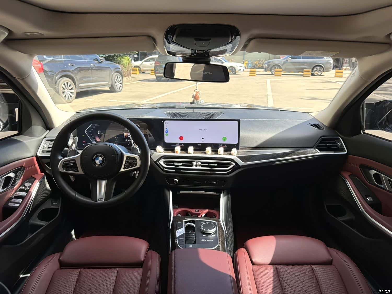 BMW 3 Series, 2023 все фото