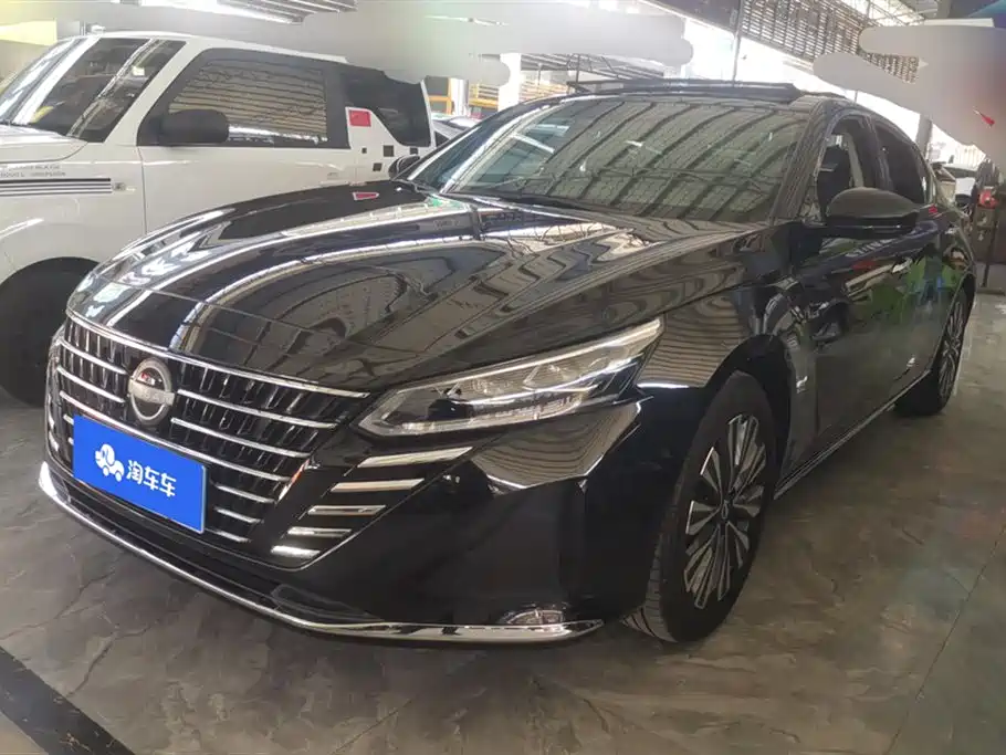 Nissan Teana