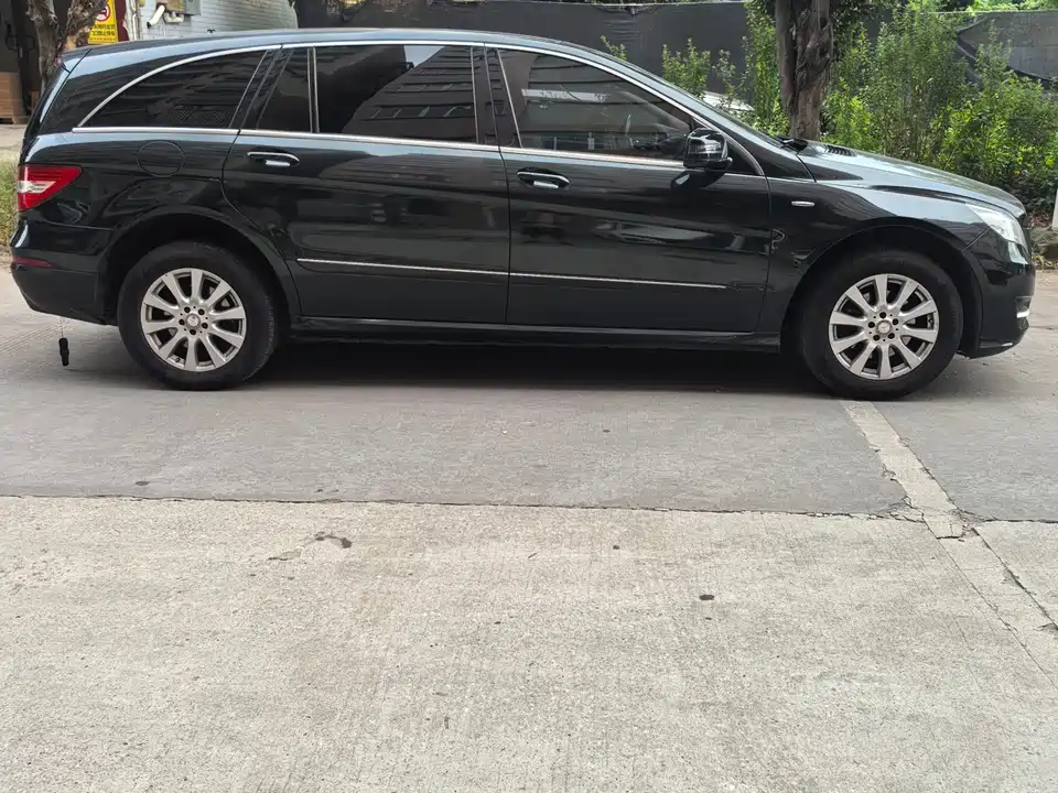 Mercedes-Benz R-class