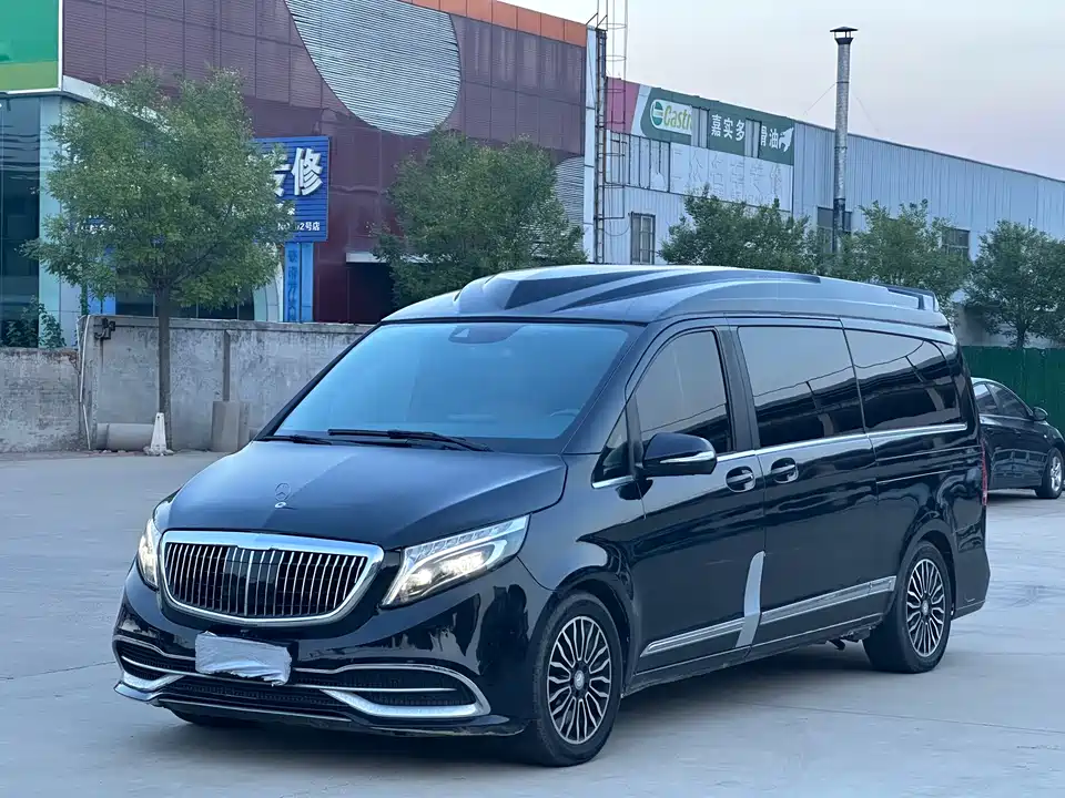 Mercedes-Benz V-class