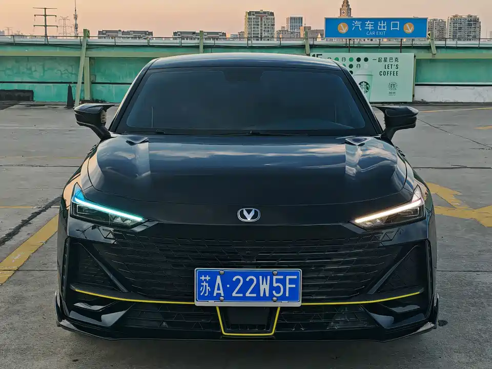 Changan UNI-V