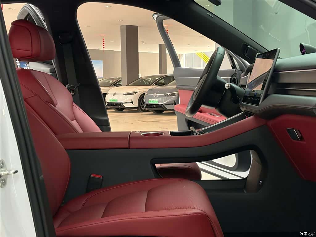 AITO M5, 2025 11