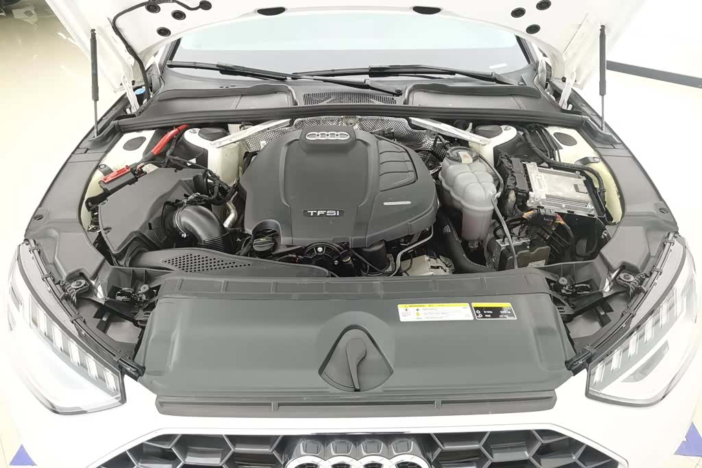 Audi A4L, 2020 10