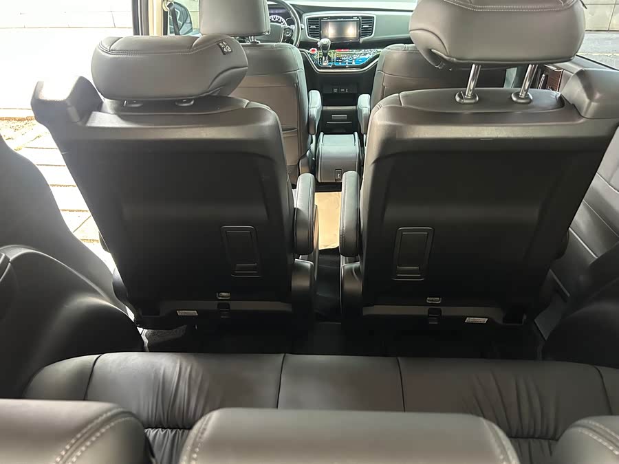 Honda Odyssey 2018, фото 14