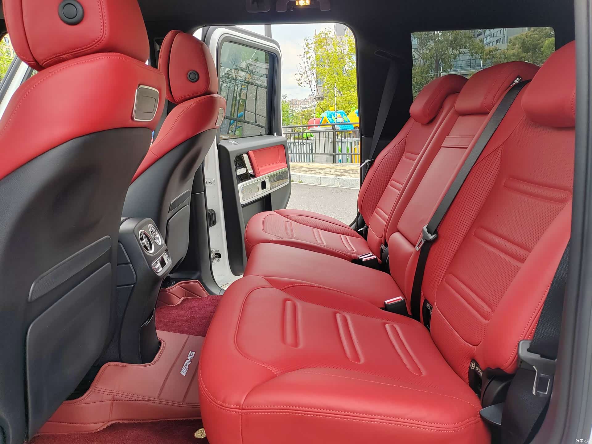 Mercedes-Benz G-Class, 2023 11