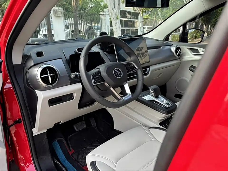 BYD Yuan Pro BYD Yuan Pro