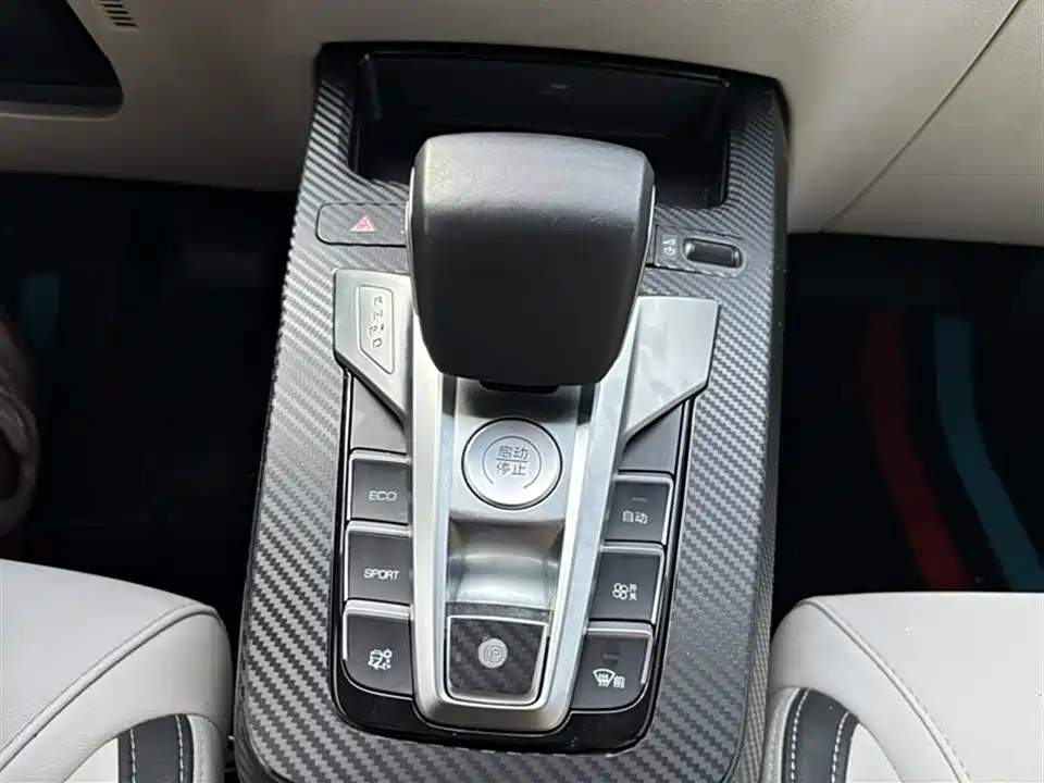 BYD Yuan Pro BYD Yuan Pro
