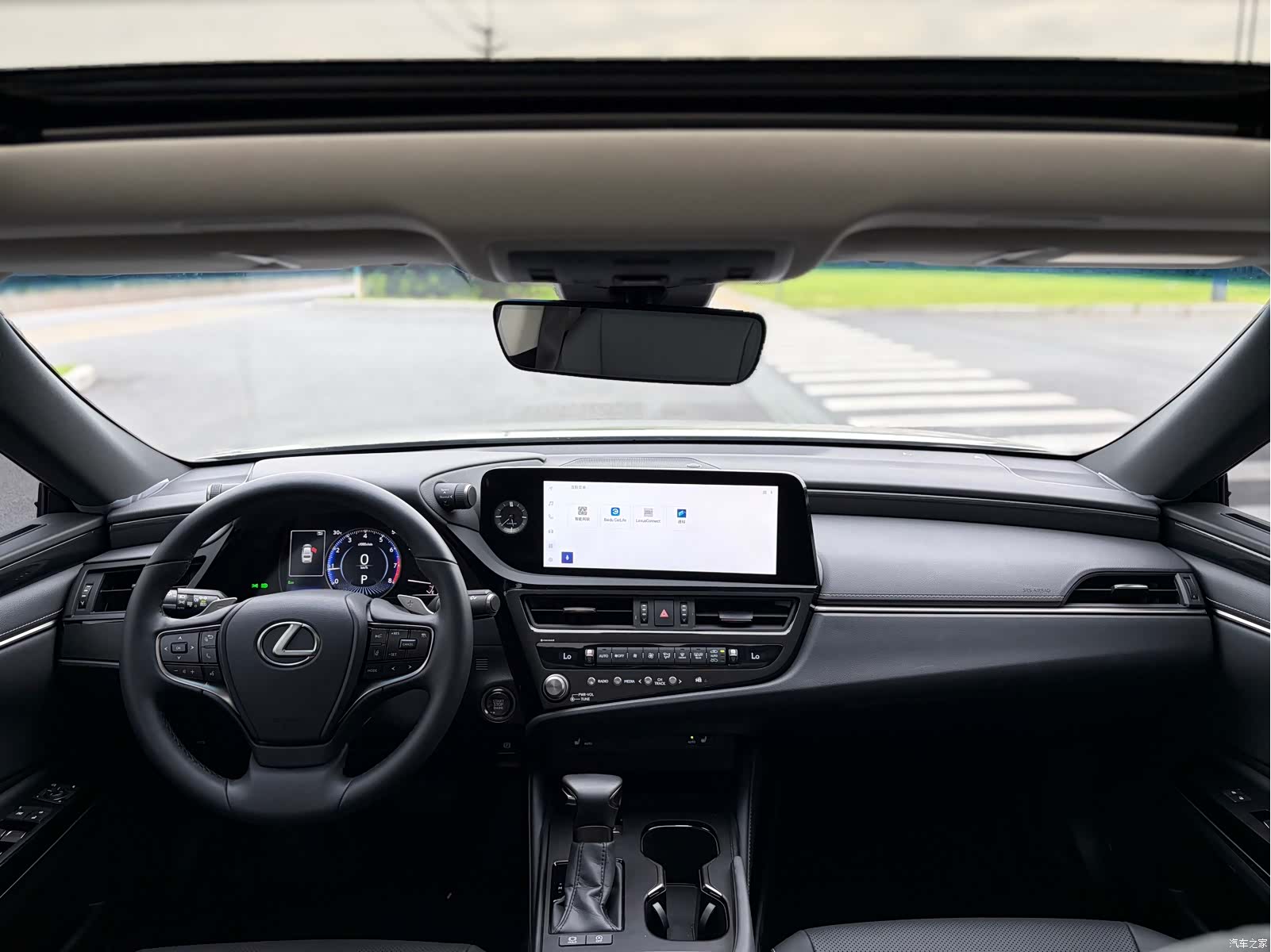 Lexus ES, 2024 12