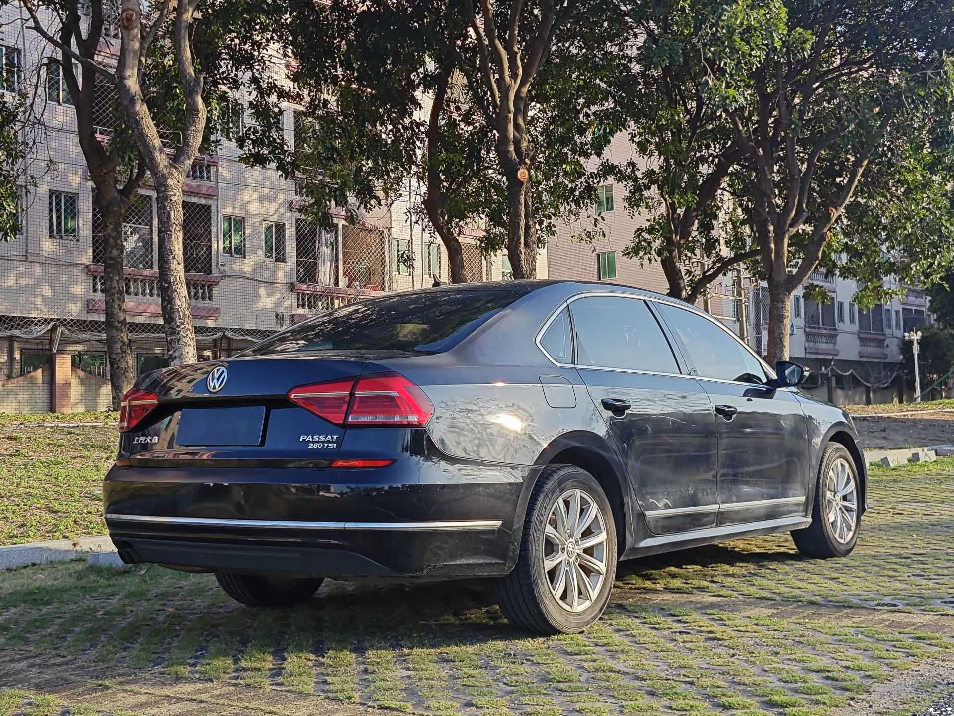 Volkswagen Passat, 2018 все фото