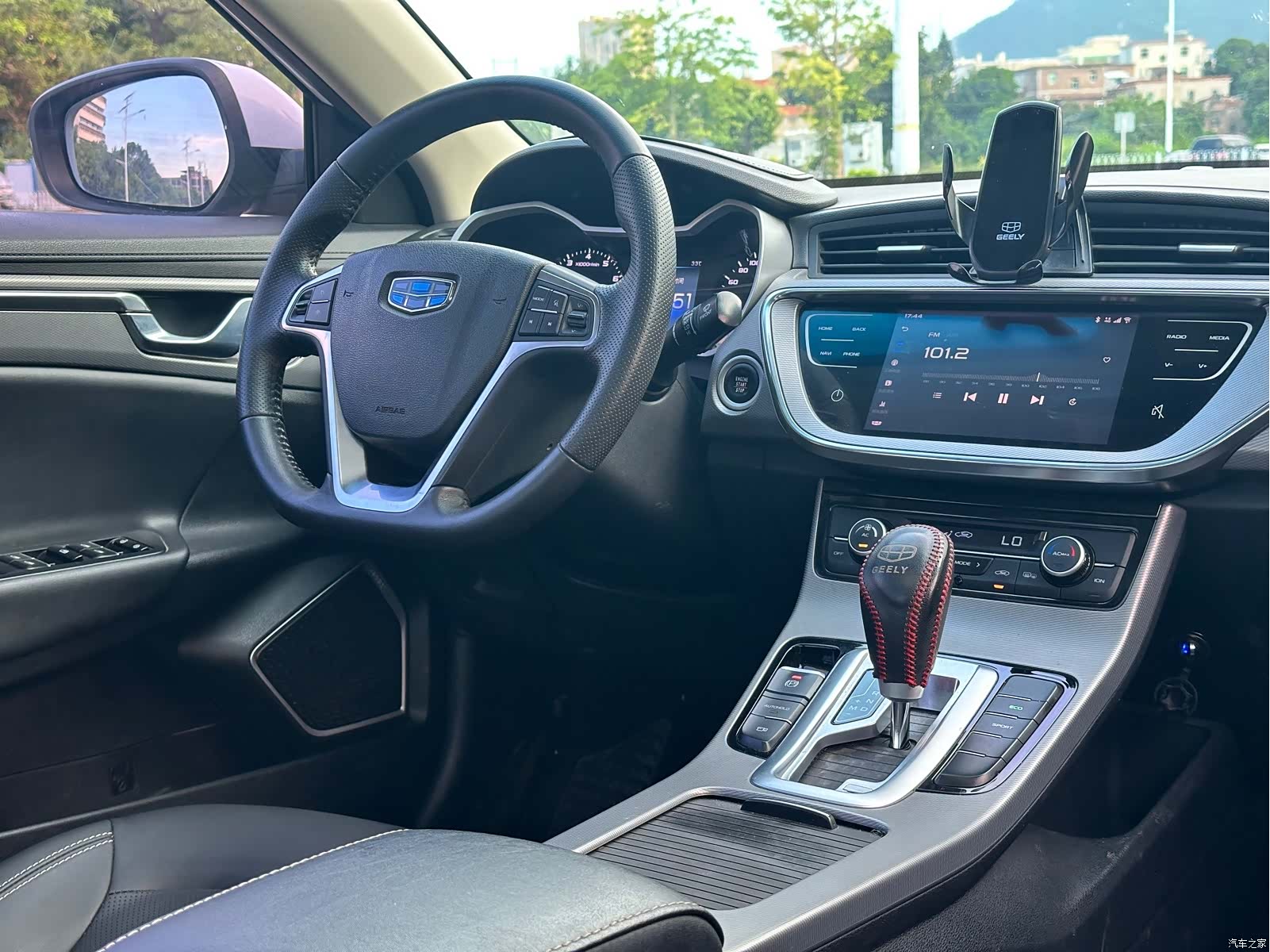 Geely Emgrand, 2018 6