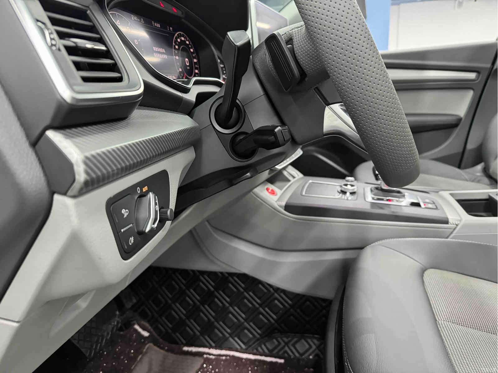 Audi Q5L, 2019 16