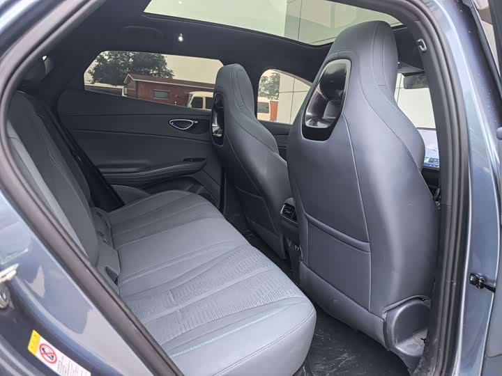BYD Seal 06GT 2025 605 re lang ban