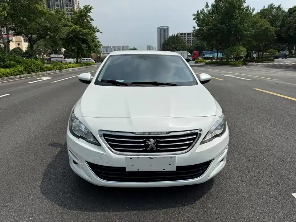 Peugeot 408
