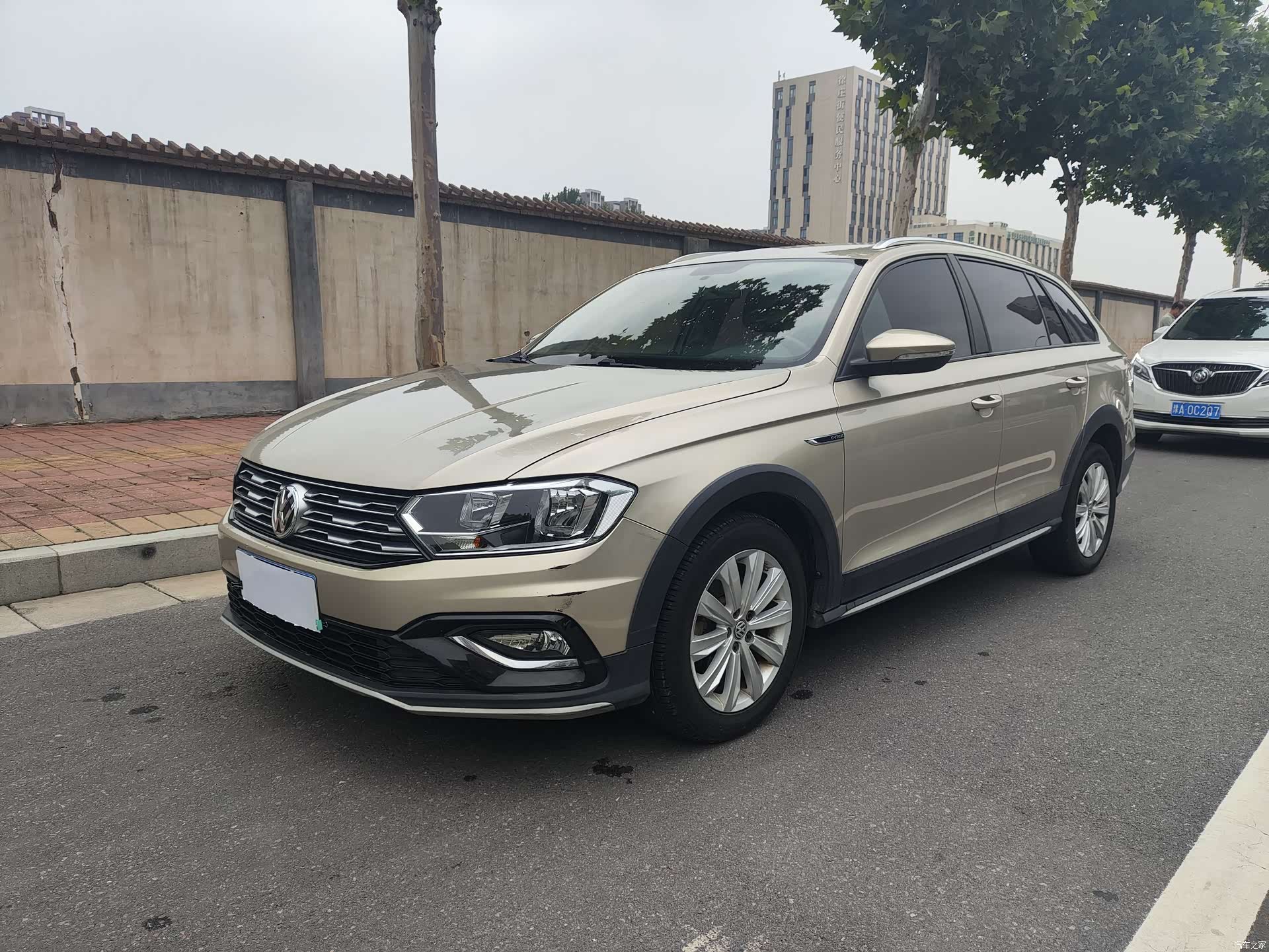 Volkswagen C-TREK, 2018 1